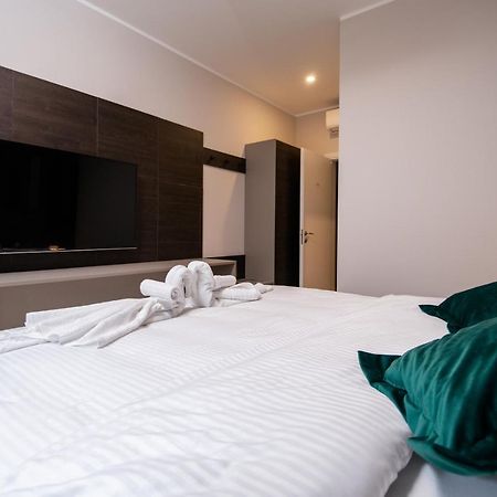 Deluxe Apartments & Rooms Revis Rijeka Exterior photo